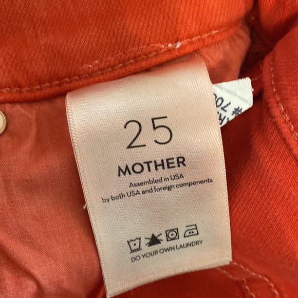 Size 25 MOTHER Jeans - Picture 3 of 5